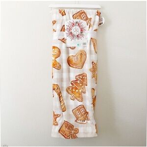 Deco Holiday Soft Plush Throw